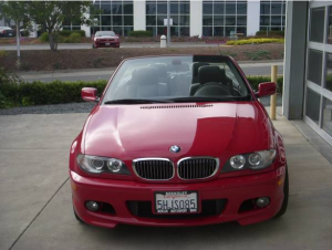 2004 BMW 330IC front view